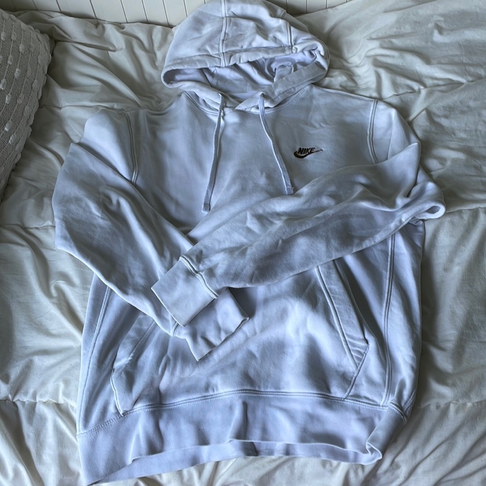 White Nike Hoodie With Brown Nike Logo💐
